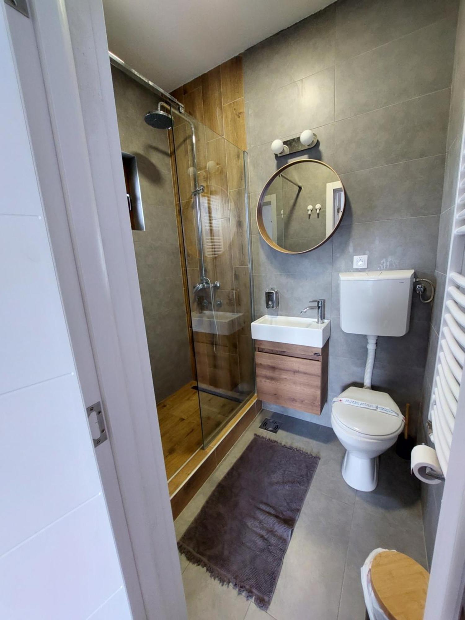 Che Private Rooms Banovci Novi Banovci Стая снимка