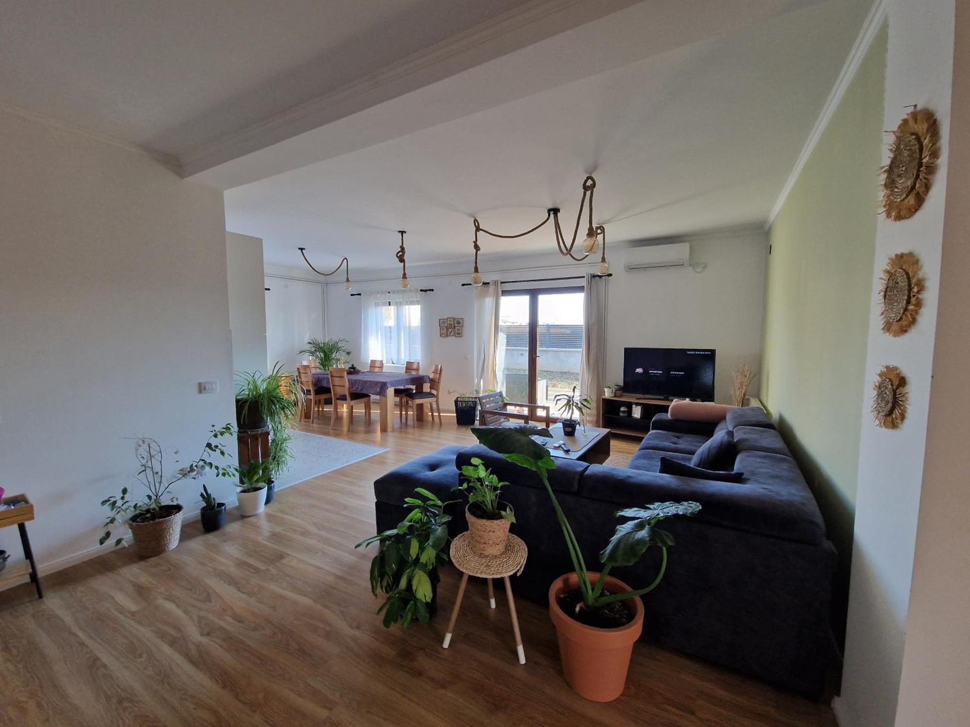 Che Private Rooms Banovci Novi Banovci Екстериор снимка