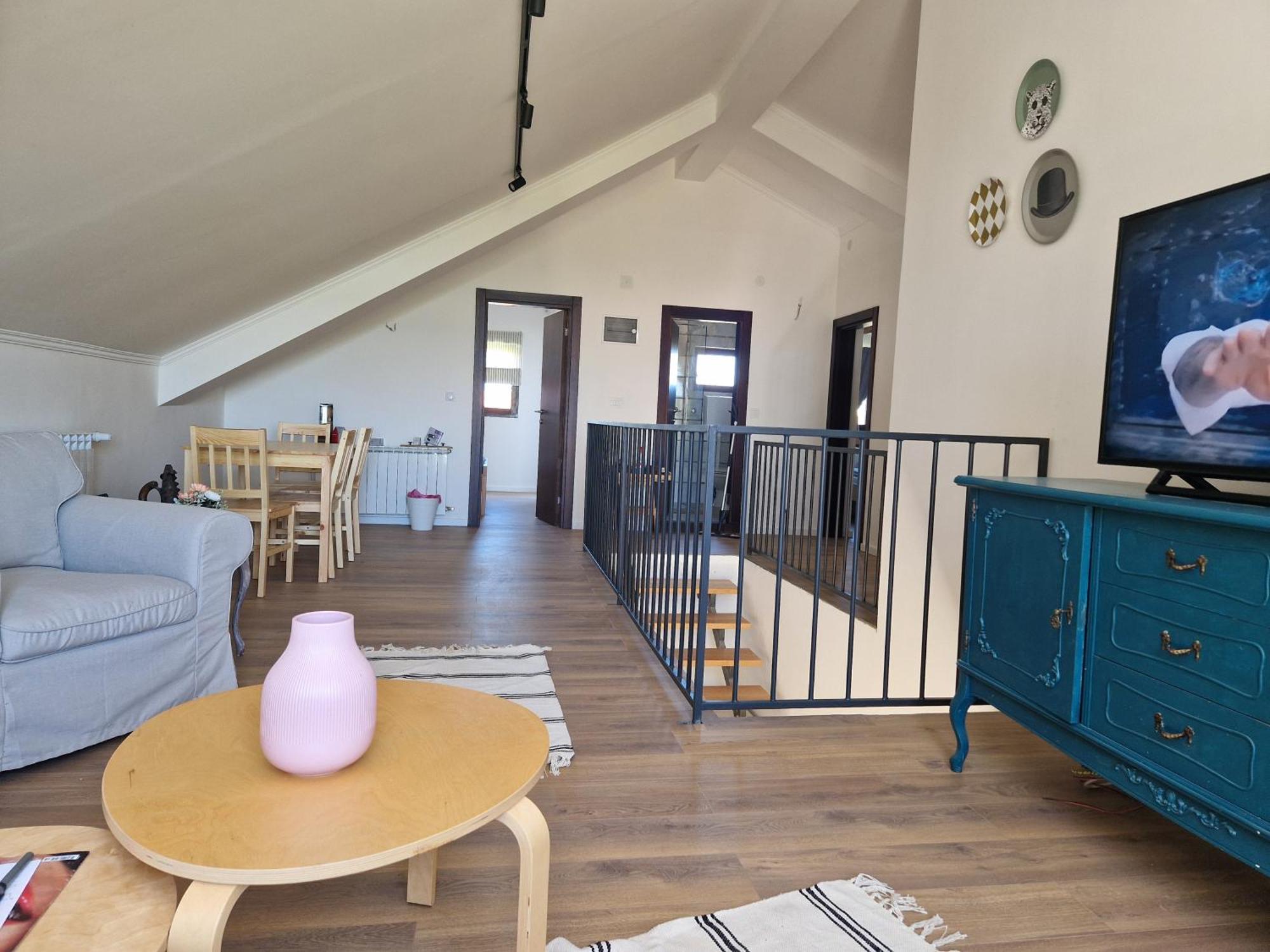 Che Private Rooms Banovci Novi Banovci Екстериор снимка